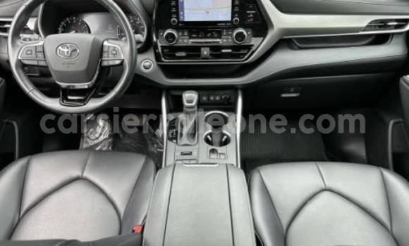 Buy Used Toyota Highlander White Car in Freetown in Western Urban Buy Used Toyota Highlander White Car in Freetown in Western Urban