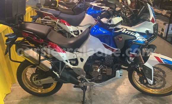 Buy Used Honda CRF White Bike in Freetown in Western Urban