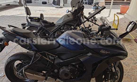 Buy Used Suzuki GSX Blue Bike in Freetown in Western Urban