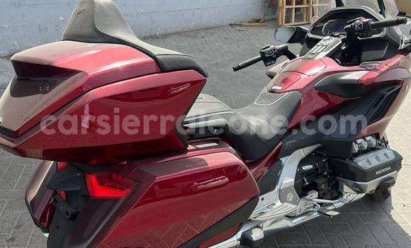 Buy Used Honda GOLD WING Black Bike in Import - Dubai in Kailahun Buy Used Honda GOLD WING Black Bike in Import - Dubai in Kailahun
