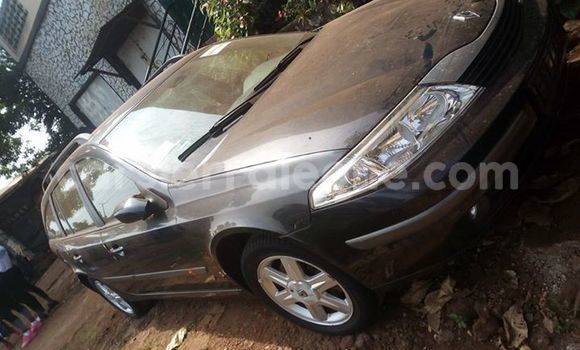 Buy Used Renault Laguna Black Car in Freetown in Western Urban