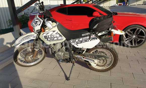 Buy Used Suzuki DR White Bike in Freetown in Western Urban