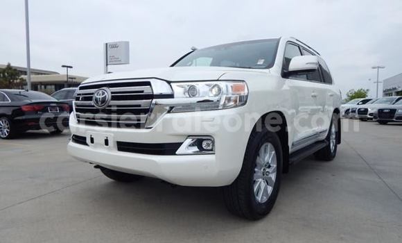 Buy Used Toyota Land Cruiser White Car in Freetown in Western Urban Buy Used Toyota Land Cruiser White Car in Freetown in Western Urban