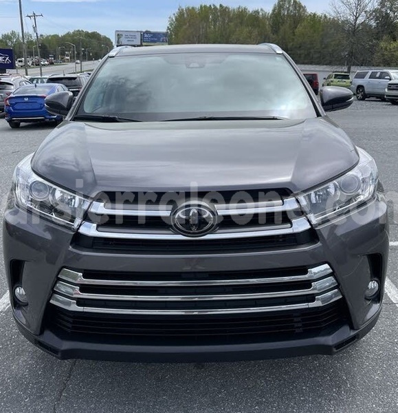 Big with watermark toyota highlander bo bo 7744