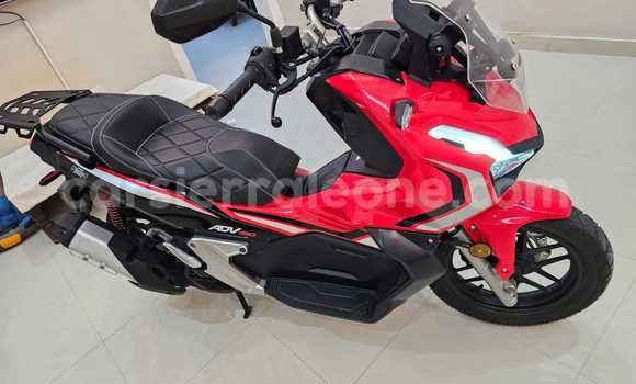 Buy Used Honda Scooters Red Bike in Freetown in Western Urban