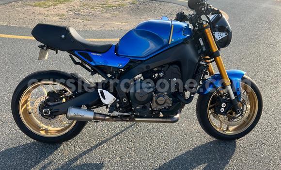 Buy Used Yamaha XSR Blue Bike in Freetown in Western Urban