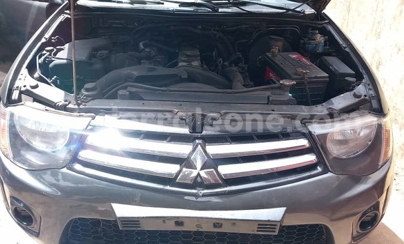 Buy Used Mitsubishi L200 Black Car in Freetown in Western Urban Buy Used Mitsubishi L200 Black Car in Freetown in Western Urban