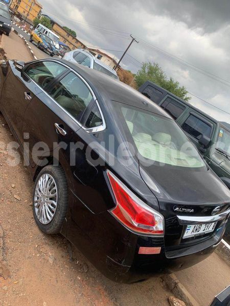 Big with watermark nissan altima western urban freetown 7820