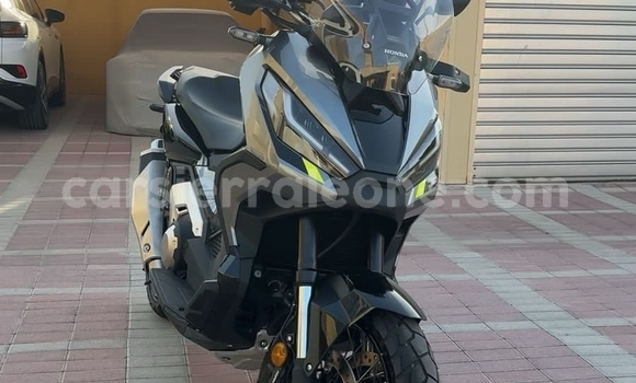 Buy Used Honda X-ADV Beige Bike in Freetown in Western Urban Buy Used Honda X-ADV Beige Bike in Freetown in Western Urban