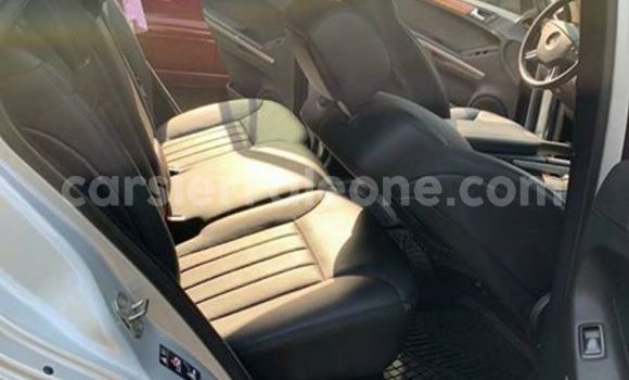 Buy Used Mercedes‒Benz ML–Class Silver Car in Freetown in Western Urban Buy Used Mercedes‒Benz ML–Class Silver Car in Freetown in Western Urban