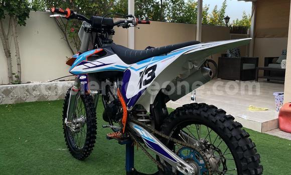 Buy Used KTM 125 Beige Bike in Freetown in Western Urban