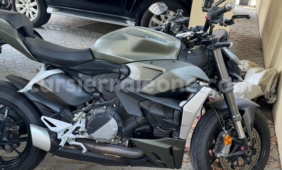 Buy Used Ducati Streetfighter Black Bike in Freetown in Western Urban Buy Used Ducati Streetfighter Black Bike in Freetown in Western Urban