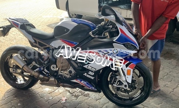 Buy Used BMW S 1000 Blue Bike in Freetown in Western Urban