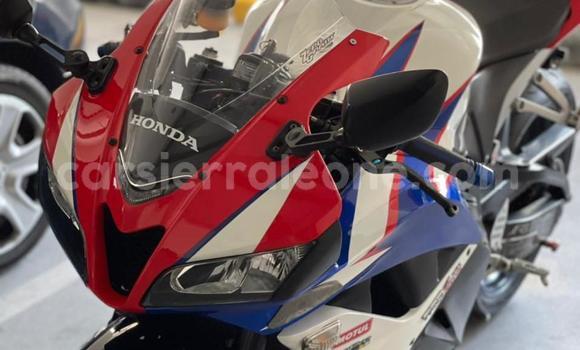 Buy Used Honda CBR White Bike in Freetown in Western Urban