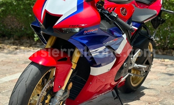 Buy Used Honda CBR 1000 RR Red Bike in Freetown in Western Urban Buy Used Honda CBR 1000 RR Red Bike in Freetown in Western Urban