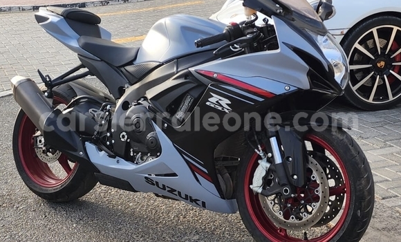 Buy Used Suzuki GSX–R Silver Bike in Freetown in Western Urban