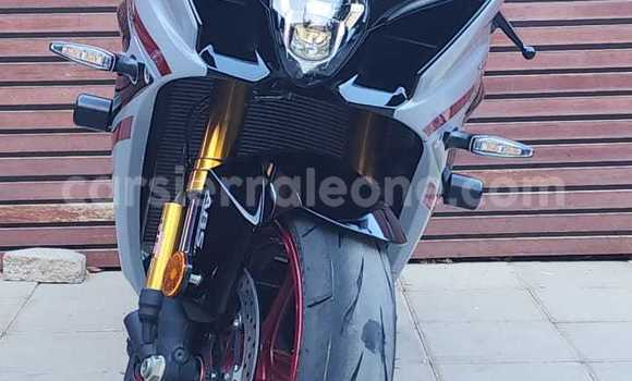 Buy Used Suzuki GSX–R Black Bike in Freetown in Western Urban