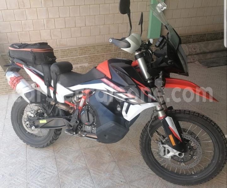 Big with watermark ktm adventure western urban freetown 7980