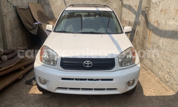 Buy New Toyota RAV4 White Car in Freetown in Western Urban Buy New Toyota RAV4 White Car in Freetown in Western Urban
