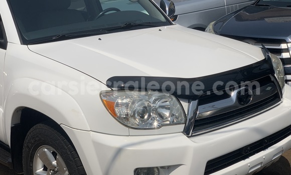 Buy Import Toyota 4Runner White Car in Freetown in Western Urban