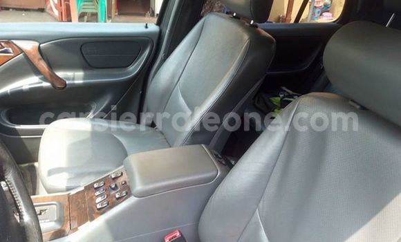 Buy Used Mercedes‒Benz ML–Class Black Car in Freetown in Western Urban Buy Used Mercedes‒Benz ML–Class Black Car in Freetown in Western Urban