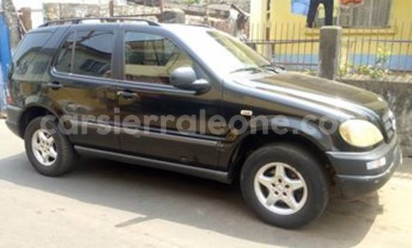 Buy Used Mercedes‒Benz ML–Class Black Car in Freetown in Western Urban Buy Used Mercedes‒Benz ML–Class Black Car in Freetown in Western Urban