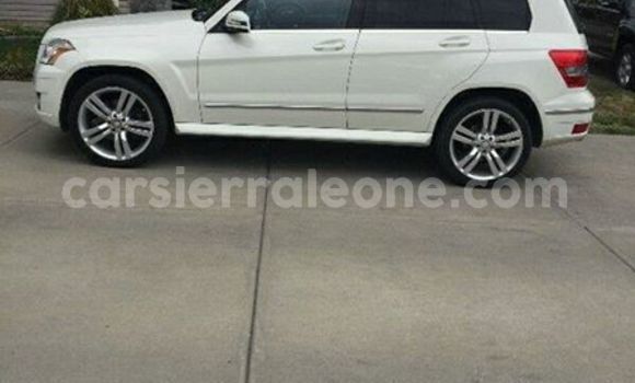 Buy Used Mercedes‒Benz GLK–Class White Car in Freetown in Western Urban Buy Used Mercedes‒Benz GLK–Class White Car in Freetown in Western Urban