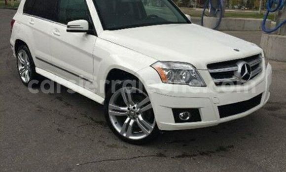 Buy Used Mercedes‒Benz GLK–Class White Car in Freetown in Western Urban Buy Used Mercedes‒Benz GLK–Class White Car in Freetown in Western Urban