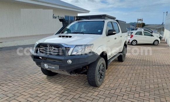 Buy Used Toyota Hilux White Car in Freetown in Western Urban Buy Used Toyota Hilux White Car in Freetown in Western Urban