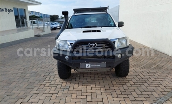 Buy Used Toyota Hilux White Car in Freetown in Western Urban Buy Used Toyota Hilux White Car in Freetown in Western Urban