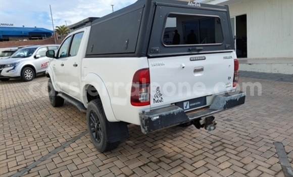 Buy Used Toyota Hilux White Car in Freetown in Western Urban Buy Used Toyota Hilux White Car in Freetown in Western Urban
