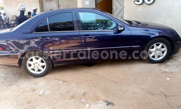 Buy Used Mercedes‒Benz C–Class Blue Car in Freetown in Western Urban Buy Used Mercedes‒Benz C–Class Blue Car in Freetown in Western Urban