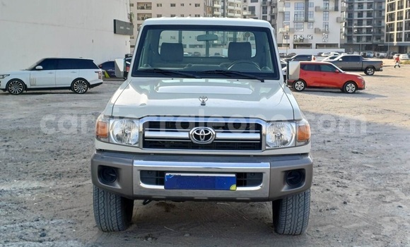 Buy Used Toyota Land Cruiser White Car in Freetown in Western Urban Buy Used Toyota Land Cruiser White Car in Freetown in Western Urban