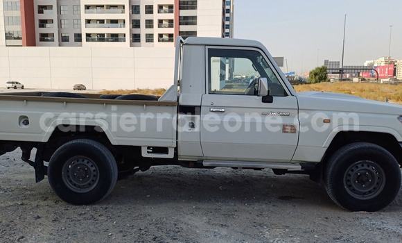 Buy Used Toyota Land Cruiser White Car in Freetown in Western Urban Buy Used Toyota Land Cruiser White Car in Freetown in Western Urban