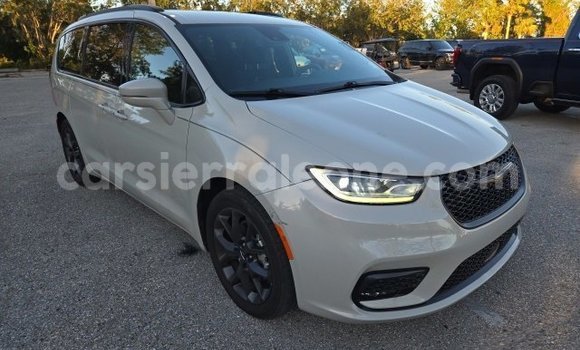 Buy Used Chrysler Pacifica White Car in Freetown in Western Urban Buy Used Chrysler Pacifica White Car in Freetown in Western Urban