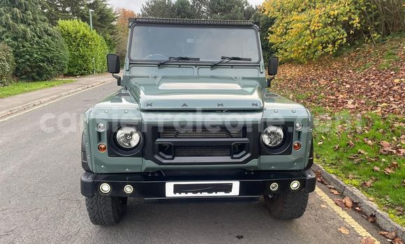 Buy Used Land Rover Defender Green Car in Freetown in Western Urban Buy Used Land Rover Defender Green Car in Freetown in Western Urban