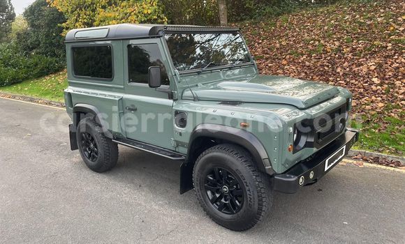Buy Used Land Rover Defender Green Car in Freetown in Western Urban Buy Used Land Rover Defender Green Car in Freetown in Western Urban