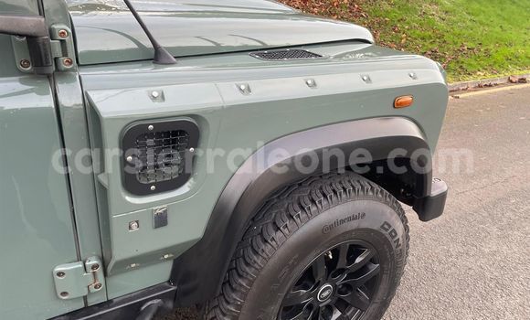 Buy Used Land Rover Defender Green Car in Freetown in Western Urban Buy Used Land Rover Defender Green Car in Freetown in Western Urban