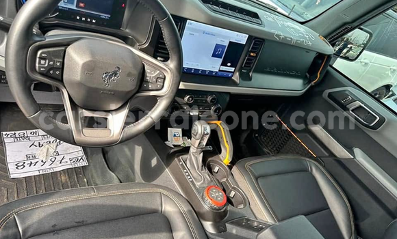 Buy Import Ford Bronco Green Car in Freetown in Western Urban Buy Import Ford Bronco Green Car in Freetown in Western Urban