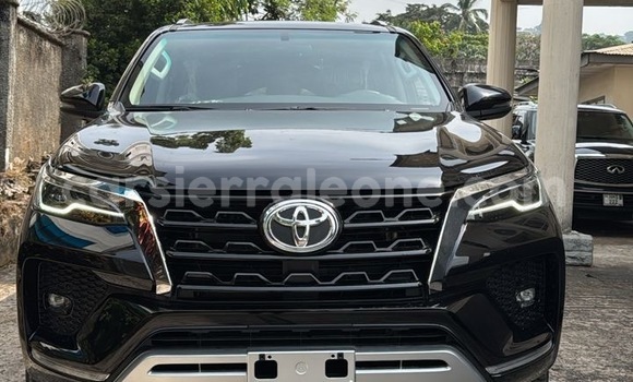 Buy New Toyota Fortuner Black Car in Freetown in Western Urban Buy New Toyota Fortuner Black Car in Freetown in Western Urban