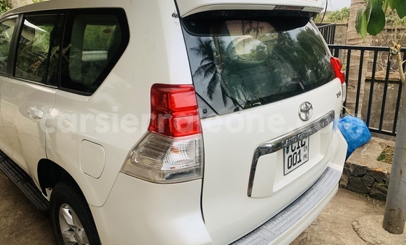 Buy Used Toyota Prado White Car in Freetown in Western Urban Buy Used Toyota Prado White Car in Freetown in Western Urban
