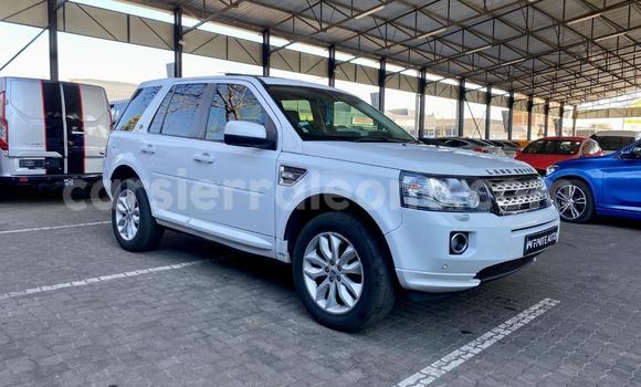 Buy Used Land Rover Freelander White Car in Freetown in Western Urban