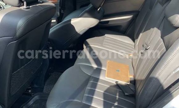 Buy Used Mercedes‒Benz ML–Class Silver Car in Freetown in Western Urban Buy Used Mercedes‒Benz ML–Class Silver Car in Freetown in Western Urban