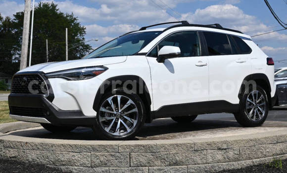 Buy Used Toyota Corolla Cross White Car in Freetown in Western Urban