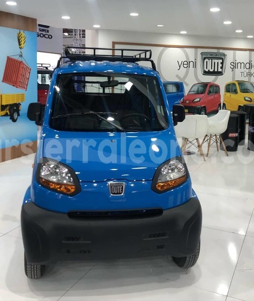Big with watermark bajaj qute kono motema 8250