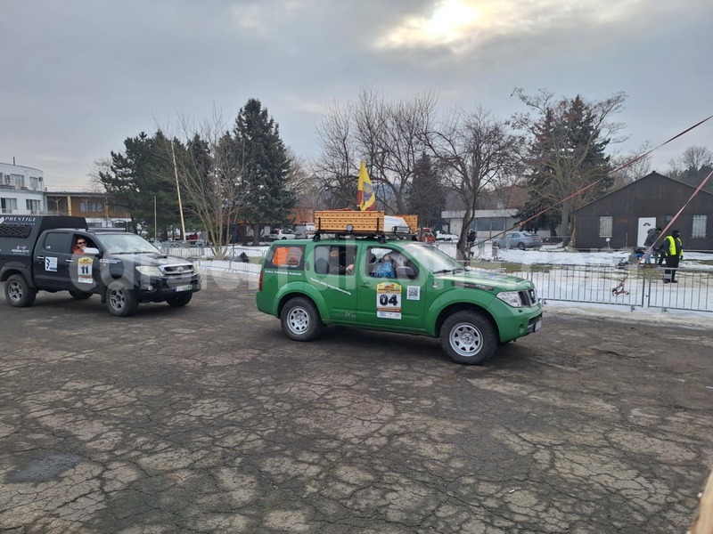 Big with watermark nissan pathfinder western urban freetown 8258