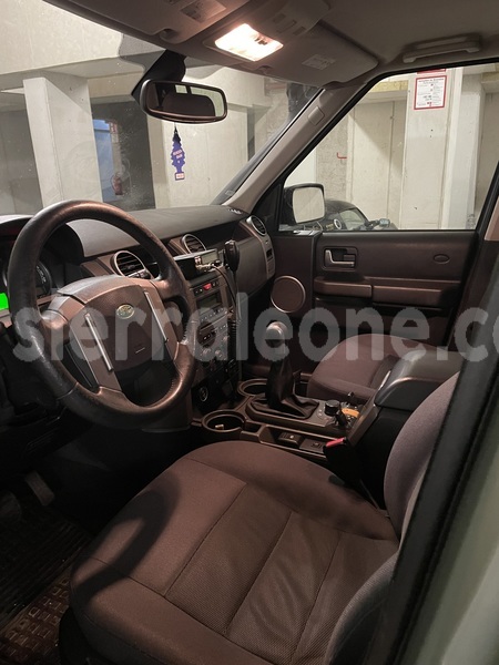 Big with watermark land rover discovery western urban freetown 8257