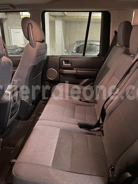 Big with watermark land rover discovery western urban freetown 8257