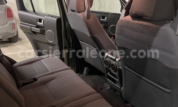 Buy Used Land Rover Discovery Green Car in Freetown in Western Urban Buy Used Land Rover Discovery Green Car in Freetown in Western Urban