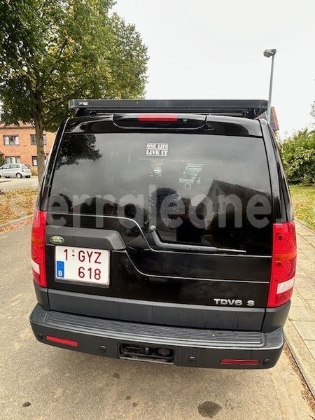 Big with watermark land rover discovery western urban freetown 8259